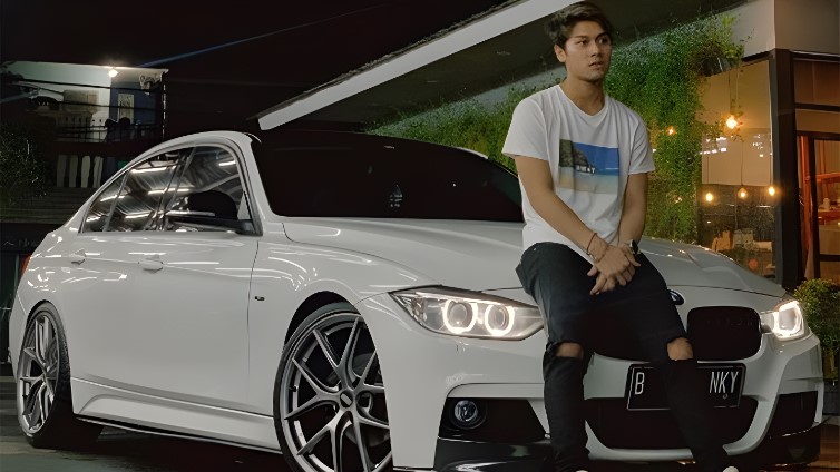 Rizky Billar Sumbangkan Hasil Lelang BMW Seri 3-nya demi Kemanusiaan di Palestina